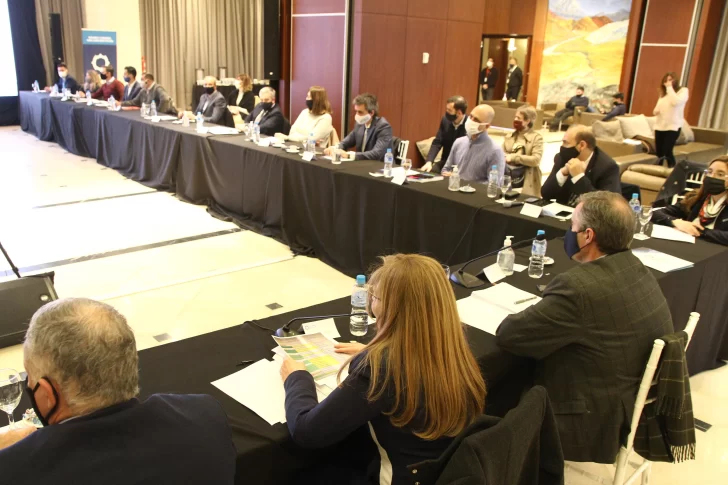 Más orden y capacitación financiera, el eje de las propuestas de bancos al Gobierno