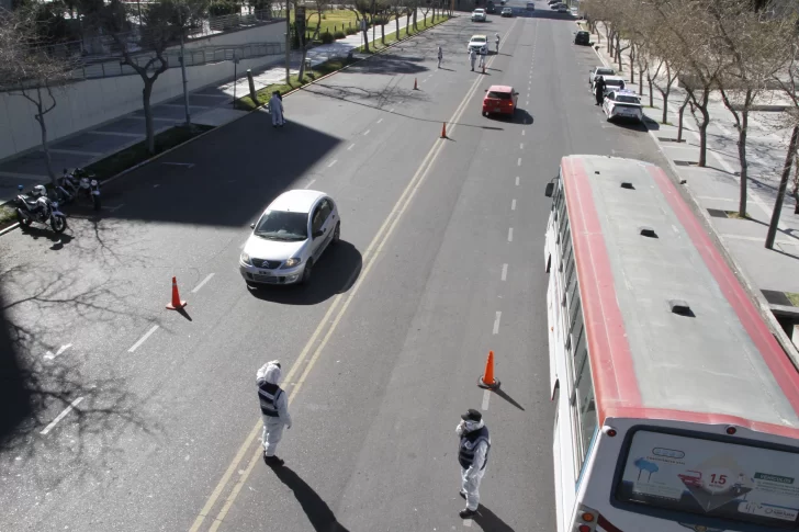 El acatamiento en las calles fue aún más severo que cuando inició todo en marzo El acatamiento en las calles fue aún más severo que cuando inició todo en marzo