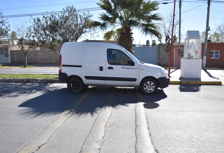 Queja vecinal por el riesgo que causan nuevos lomos de burro sin señalizar Queja vecinal por el riesgo que causan nuevos lomos de burro sin señalizar