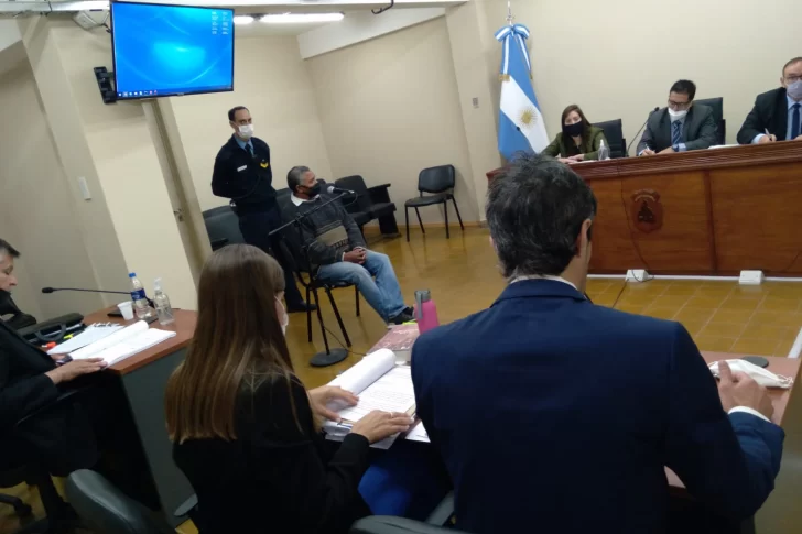 Pidieron condenar a un sereno por violar a punta de arma a una amiga de su hija