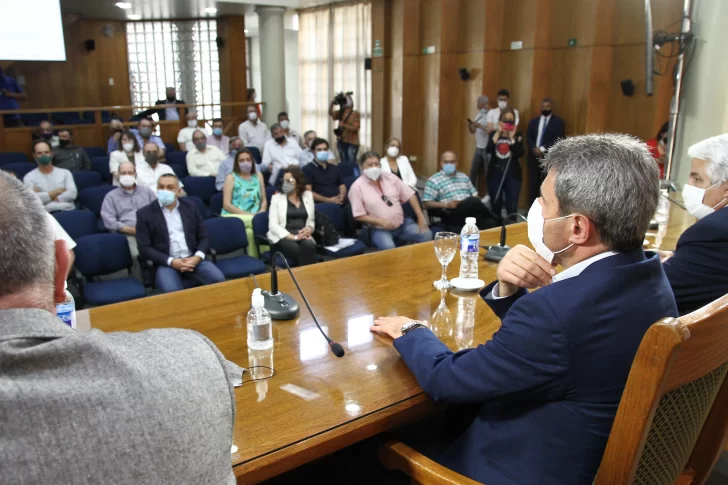 Pozos privados e infraestructura para Hidráulica, temas que analizaron regantes