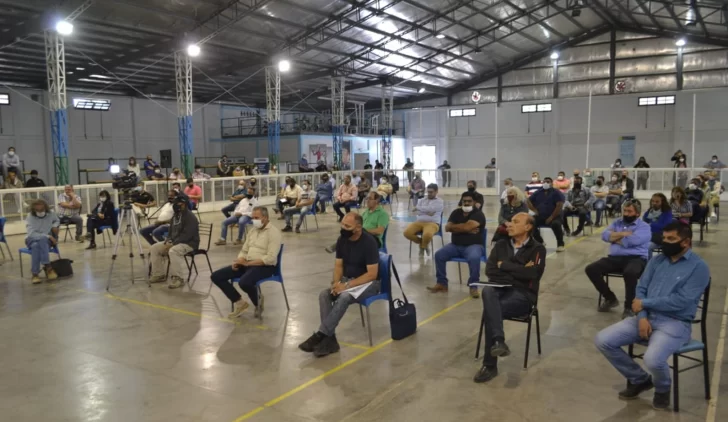 Después de la reunión con Hensel hay expectativa de proveedores iglesianos