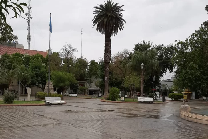 Llegó la anunciada lluvia, pero para mañana vuelve el sol y se espera una máxima de 20°C