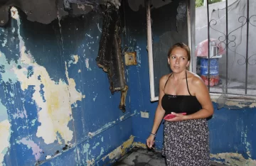 Una trabajadora, sus dos hijas y un nieto quedan sin nada por culpa de un incendio