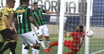 Con el corazón de bandera Con el corazón de bandera