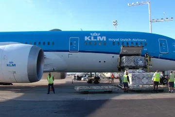 Argentina contará desde hoy con un lote de 1 millón de vacunas de Astrazeneca Argentina contará desde hoy con un lote de 1 millón de vacunas de Astrazeneca