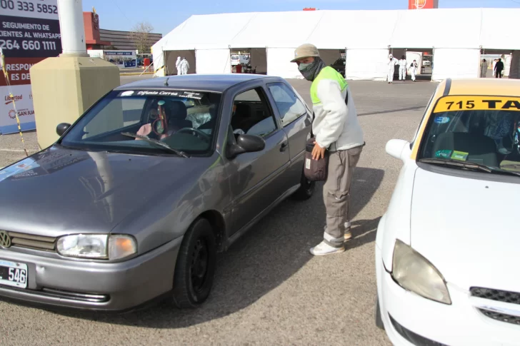 Nuevo Autovac: en 6 minutos la gente salió vacunada