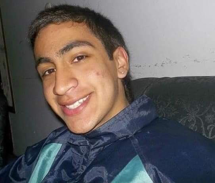 Lo peor para un policía que se desvaneció en su moto cuando iba a buscar un remedio Lo peor para un policía que se desvaneció en su moto cuando iba a buscar un remedio