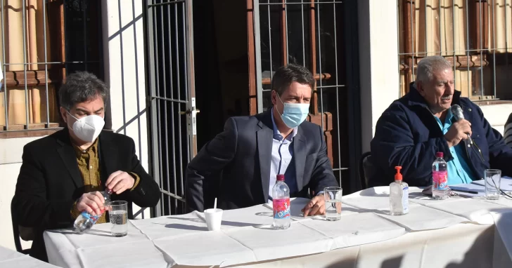 Avelín-Arancibia, entre la unidad y la disputa en otro grupo opositor Avelín-Arancibia, entre la unidad y la disputa en otro grupo opositor