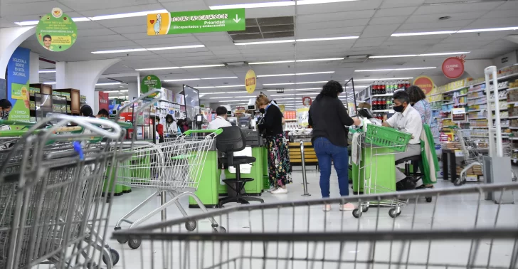 Precios congelados: ya funcionan y para el gobierno, los súper los van a cumplir