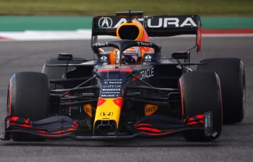 Verstappen larga adelante de Hamilton Verstappen larga adelante de Hamilton