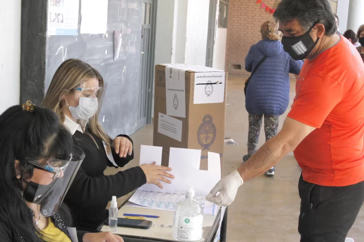 En el FdT suena aplicar un sistema de lemas, pero la idea tiene trabas legales y políticas