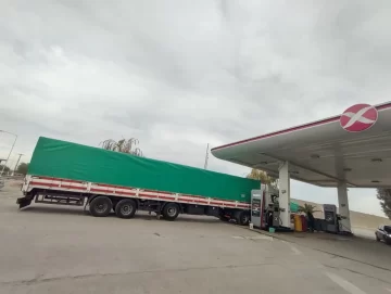 Dicen que ya llega un 30% menos de gasoil y reina la preocupación