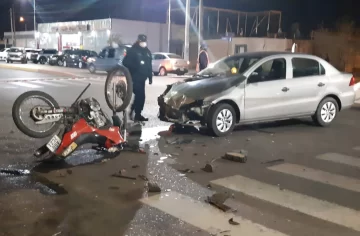 Está muy grave tras un choque