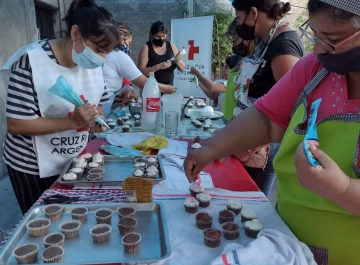 La Cruz Roja enseña oficios para que desempleados puedan salir adelante