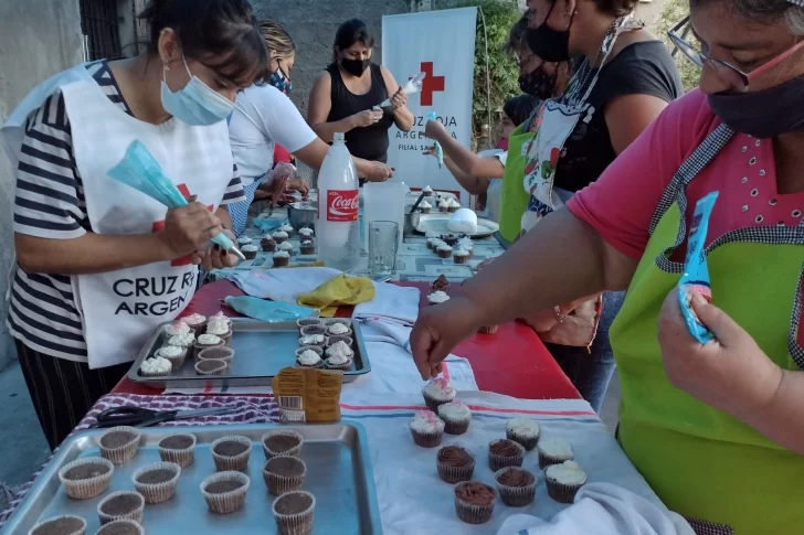 La Cruz Roja enseña oficios para que desempleados puedan salir adelante
