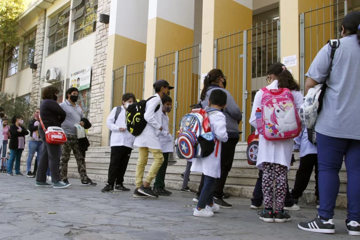 Preocupa las dificultades que enfrentan los niños durante las clases presenciales