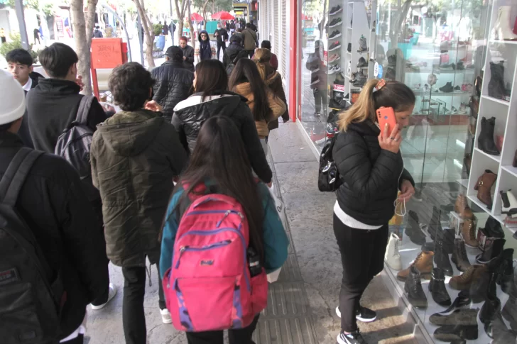 Buscan que para los grandes eventos turísticos el comercio local esté abierto