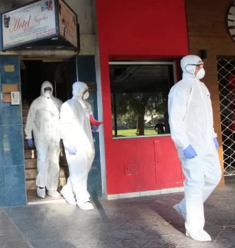 La angustia de no poder ver a su familia, el trauma de los aislados