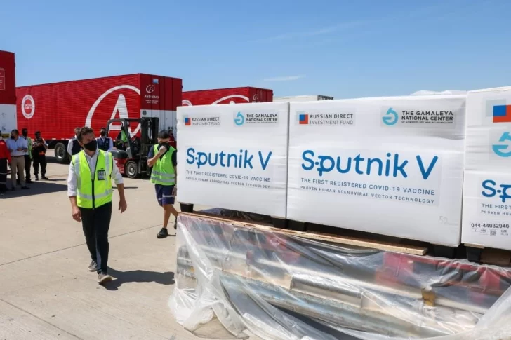 Mañana empieza la distribución de otra tanda de Sputnik V y a San Juan llegan 6 mil dosis