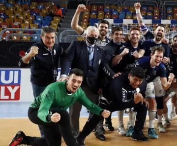 Los Gladiadores seguirán con Cadenas como DT