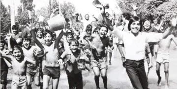 Carnaval: las chayas de acequias y surtidor Carnaval: las chayas de acequias y surtidor