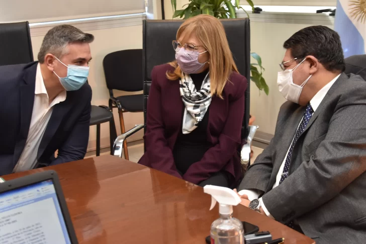 Gobierno analizará anticipar un tramo salarial y en 9 días habrá respuesta