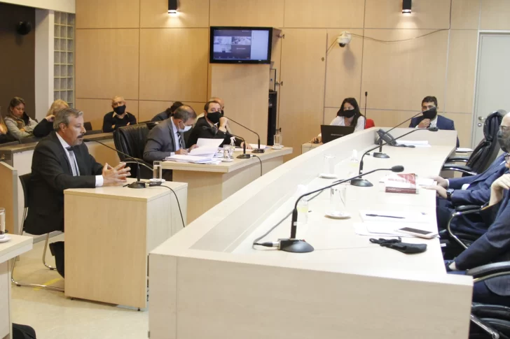 Tras el caso por la muerte del alumno, Nasisi irá a juicio por retención de bienes