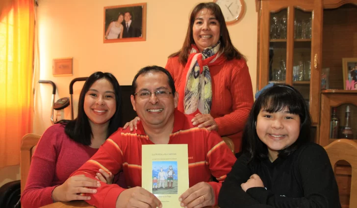 Escribió una novela sobre el origen de Angaco para interesar a los jóvenes Escribió una novela sobre el origen de Angaco para interesar a los jóvenes