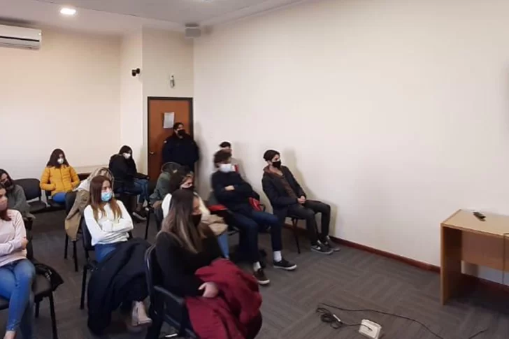 Ya son 382 los detenidos por reunirse en la cuarentena, a 222 les dieron probation