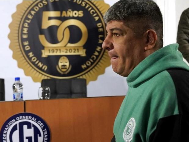 Moyano se queda a dar pelea en la CGT