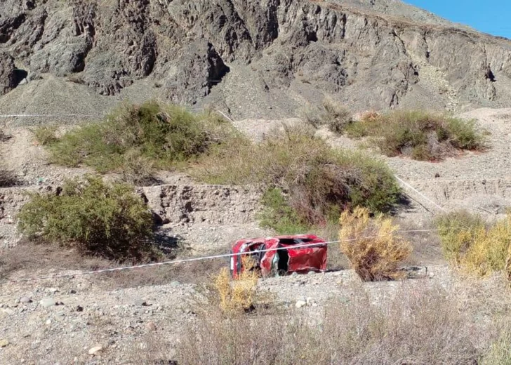 Accidente mortal en Iglesia: ¿volcaron porque alguien accionó el freno de mano?