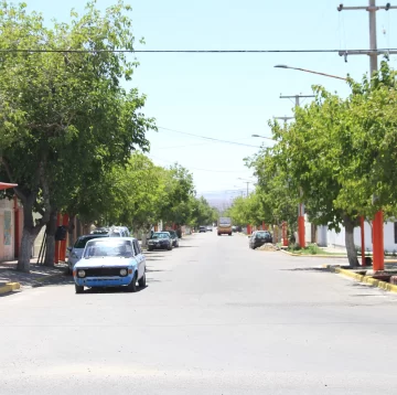 En un descuido, entran a la casa de una policía y le roban el arma