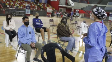 Equipo científico, argentinos incluidos, ratifica eficacia de vacunación anticovid Equipo científico, argentinos incluidos, ratifica eficacia de vacunación anticovid