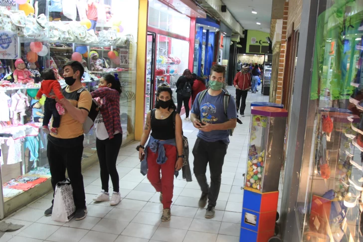 Habrá $6.825 millones hasta fin de año por la suba salarial y asignaciones familiares