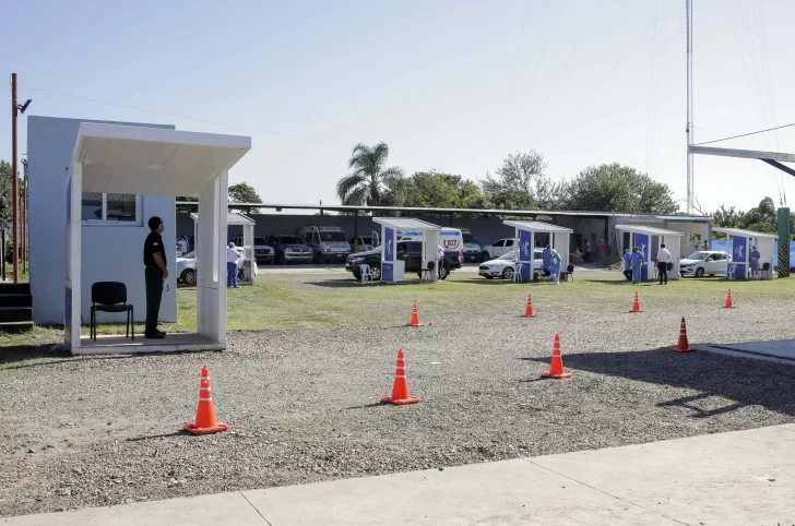 Bajan los casos pero aún 80 departamentos tienen alto riesgo epidemiológico Bajan los casos pero aún 80 departamentos tienen alto riesgo epidemiológico