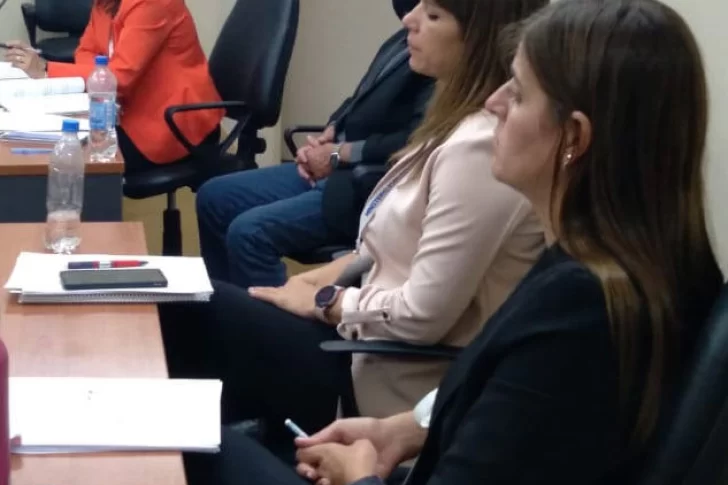 Buscan que un expolicía pase 15 años preso por violar a una niña que le decía abuelo