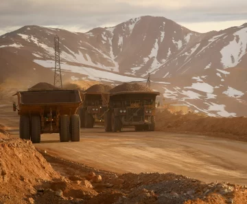 Cuestionan a Espejo por las regalías en Iglesia y él lo atribuye a la campaña política