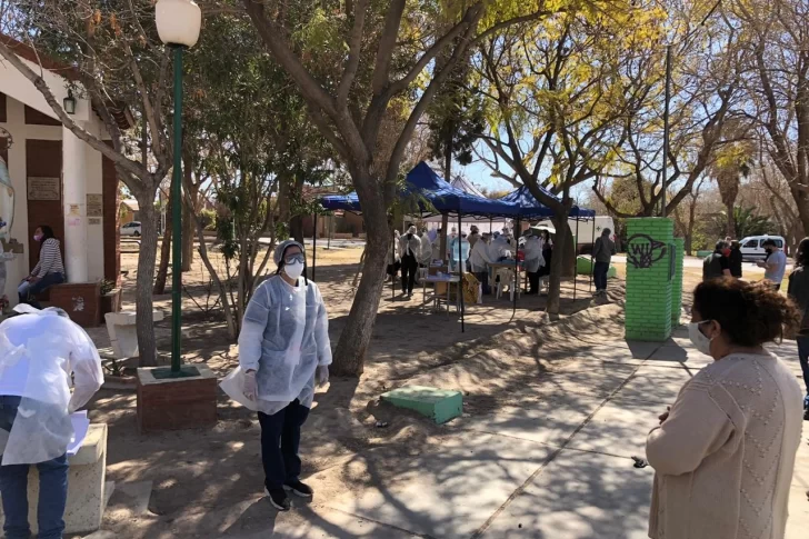 Suman a 3.000 agentes municipales para aumentar el control y la ayuda sanitaria