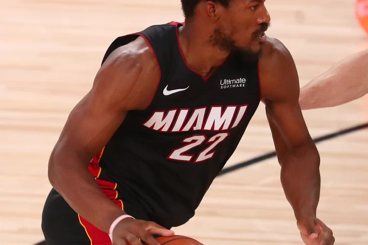 Lakers y Heat van por el anillo