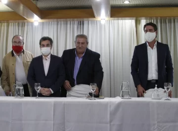 Pese a los reparos de Orrego, opositores insistieron en dialogar para lograr unidad Pese a los reparos de Orrego, opositores insistieron en dialogar para lograr unidad