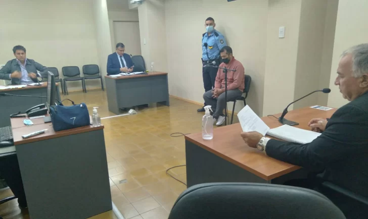 Obligan a penitenciario a un ADN por su paternidad en el bebé de su hijastra