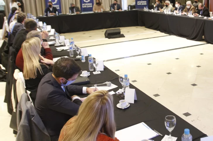 Las propuestas de dos ciudadanos están al centro de las miradas de Acuerdo San Juan