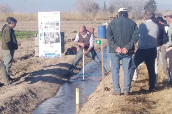 Productores coinciden que no es justa ni legal la idea de tarifa unificada para regar