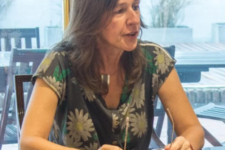 Sabina Frederic salió a aclarar tras comparaciones con Suiza