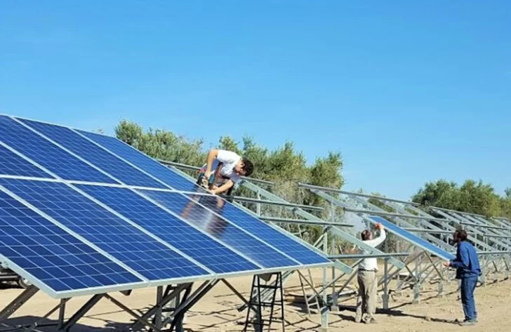 Crece poco el número de usuarios que inyectan energía solar a la red Crece poco el número de usuarios que inyectan energía solar a la red