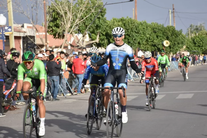 Tras un gran sprint, Páez fue el dueño del Circuito Rawson