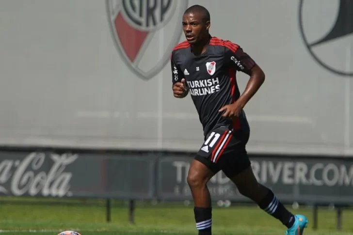 River prueba a De la Cruz para ver si llega a la revancha ante Vélez