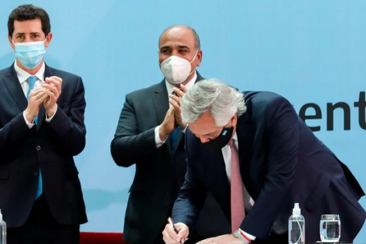 Los detalles del DNU que establece la restricción nocturna