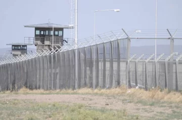 Quienes hayan matado, violado o robado con armas deberán cumplir toda la condena